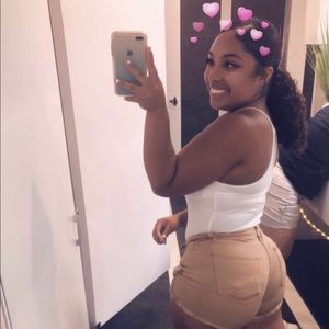 Meet your Posher, Marisol